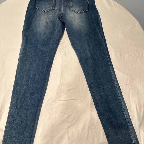 Coco + Carmen Women’s Pull-On Skinny Jeans Medium Wash Size M - Picture 2 of 6